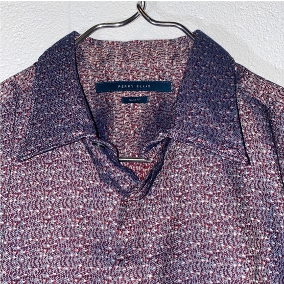NWOT Perry Ellis Burgundy Floral Button Down Men’s Shirts size M - Picture 2 of 9